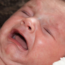Stillstreik! Schreiendes Baby im Stillstreik