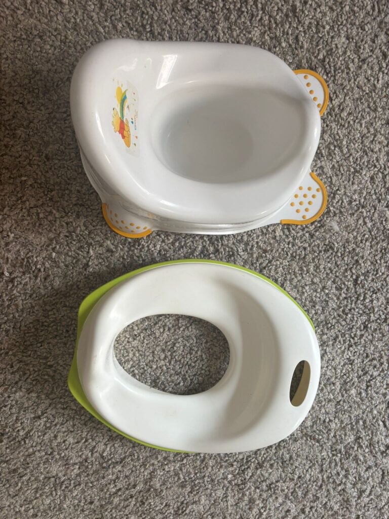 Töpfchen und Toilettenaufsatz für windelfrei